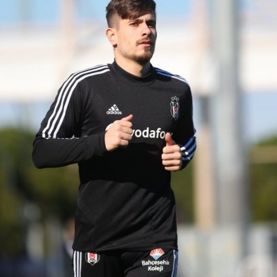 Beşiktaş’ta Dorukhan Toköz krizi çözüldü