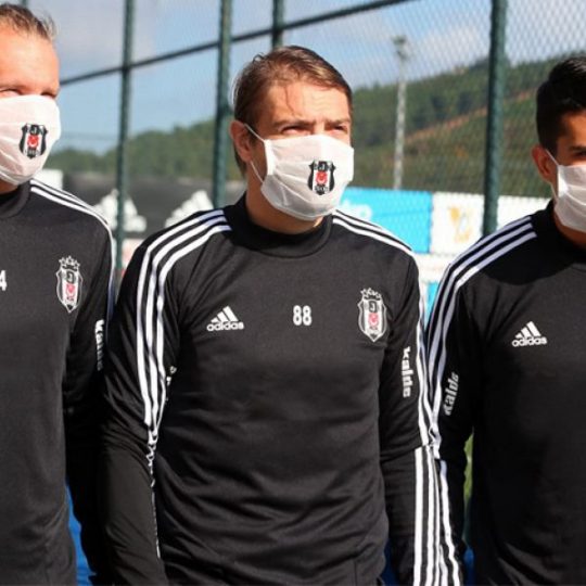 Beşiktaş’tan armalı maske kararı