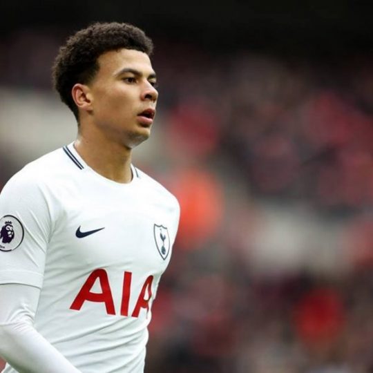 Dele Alli bıçaklı hırsızlarla kavga etti