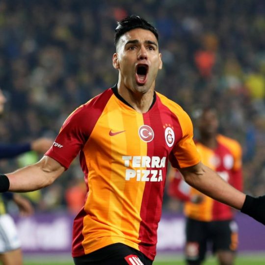 Falcao sosyal mesafe kuralını eleştirdi