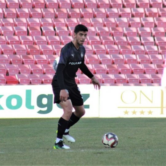 Galatasaray, Cenk Özkacar’ı transfer etmek istiyor