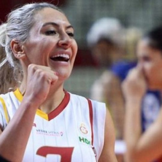 Gizem Karadayı’dan genç voleybolculara öğütler