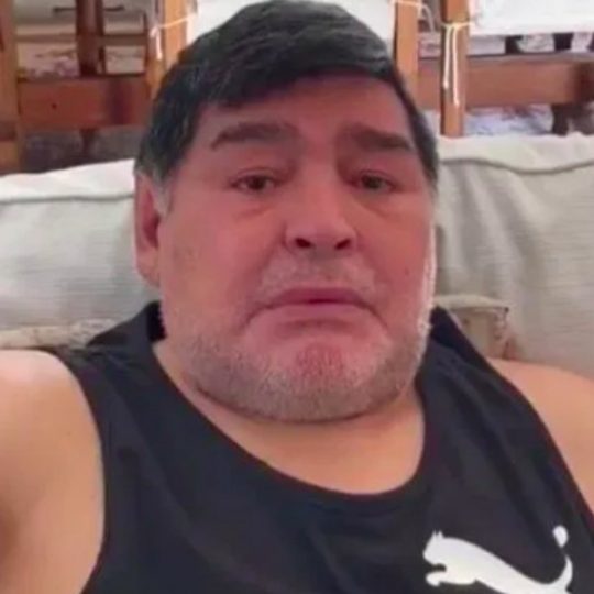 Maradona gözyaşlarına engel olamadı