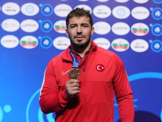 Milli güreşçi Cenk İldem: Tek hedefim olimpiyatta altın