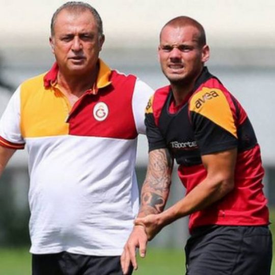 Sneijder, Galatasaray’a geri dönüyor