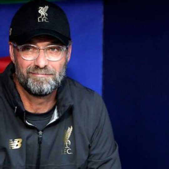 Klopp’tan oyuncularına maske ve eldiven uyarısı