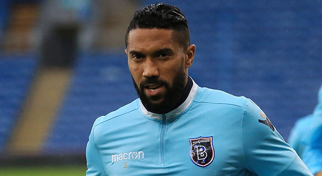 Başakşehir Gael Clichy’ye veda etti