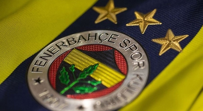 Fenerbahçe transferde rakiplerinin oyuncularını alıyor