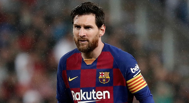 Paris Saint-Germain’den Lionel Messi hamlesi