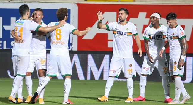 Alanyaspor 2’de 2 yaptı