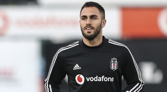 Beşiktaş’tan ayrılan Victor Ruiz Real Betis’te