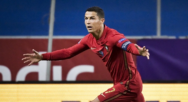 Cristiano Ronaldo’dan tarihi başarı