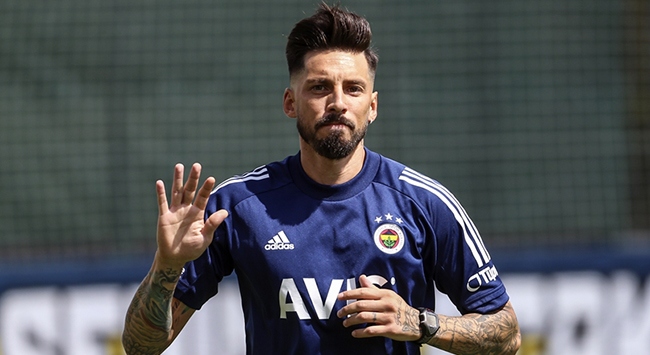 Jose Sosa: Fenerbahçe beni çok istedi