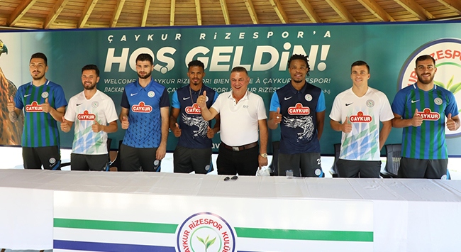 Rizespor yeni transferlerini tanıttı