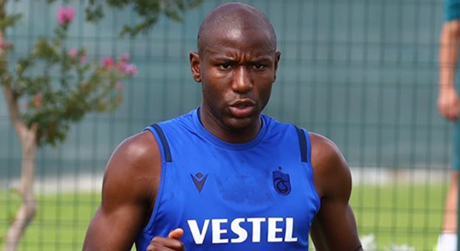 Trabzonspor’da Benik Afobe hırsıyla göz dolduruyor