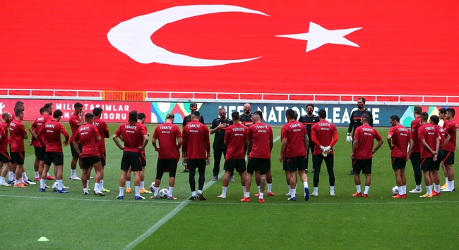 Türkiye FIFA dünya sıralamasında 32’nciliğe geriledi