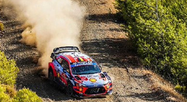 Türkiye Rallisi’nin yeni lideri Thierry Neuville