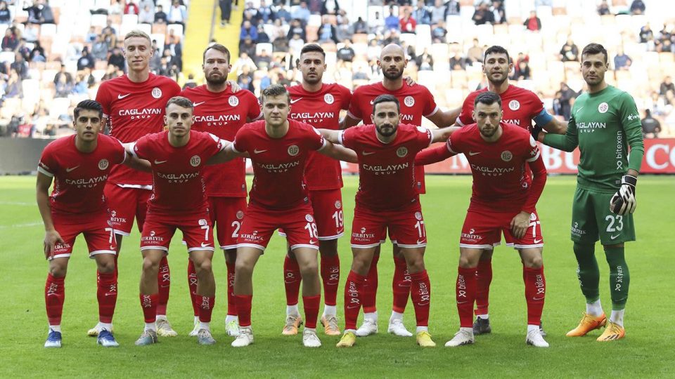 Antalyaspor’da hedef ligi üçüncü bitirmek