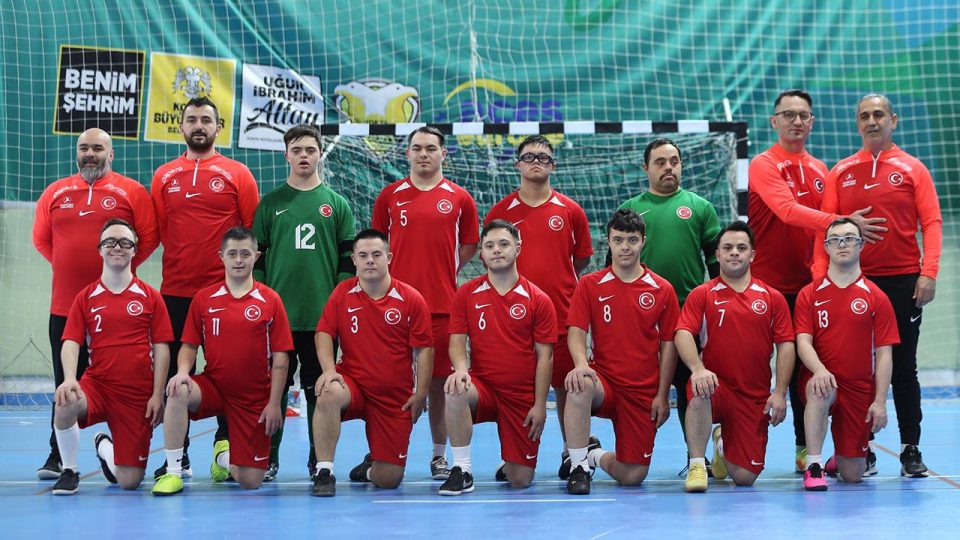 Down Sendromlu Futsal Milli Takımı başarılarının sırrını “birliktelik” olarak görüyor