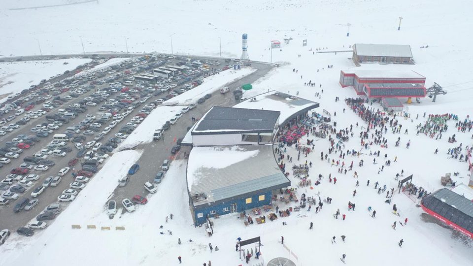 Erciyes Kayak Merkezi hafta sonu 123 bin kişiyi ağırladı