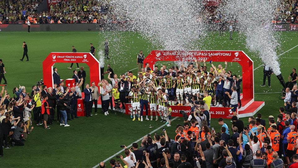 Fenerbahçe 2023’te kupa hasretini sonlandırdı