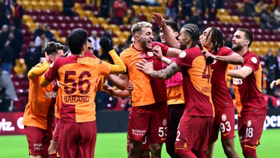 Galatasaray sahasında hata yapmadı