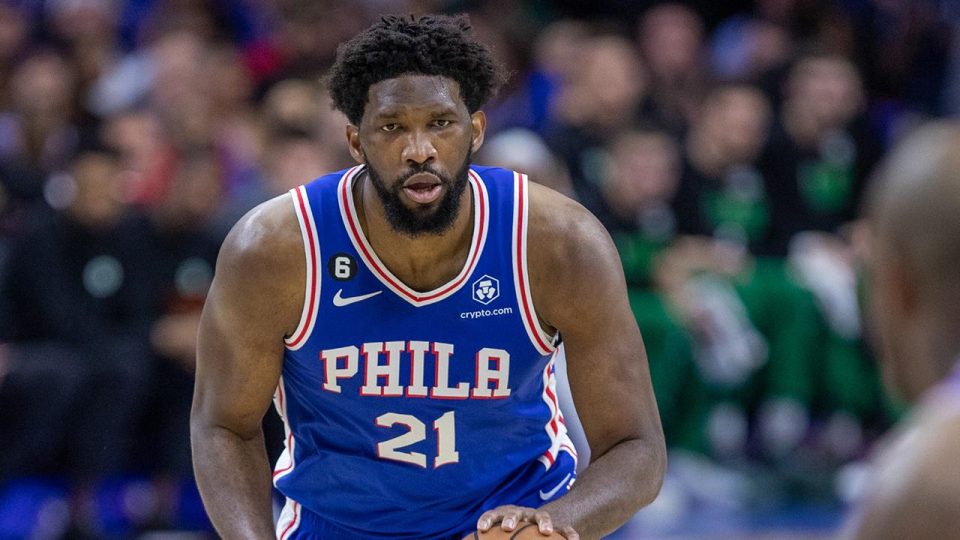 Joel Embiid NBA’de 70 sayı barajını geçen basketbolcular arasına girdi