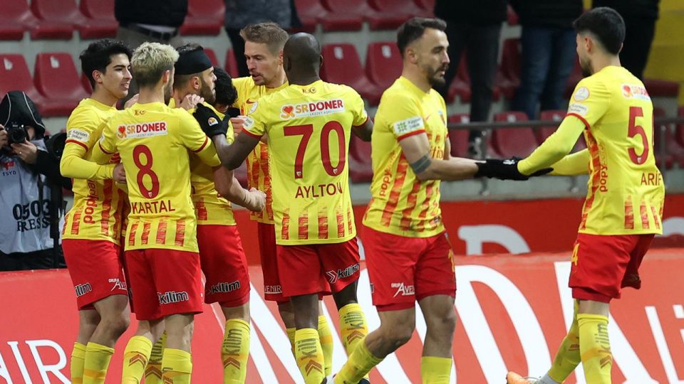 Kayserispor 7 maç sonra puanla tanıştı