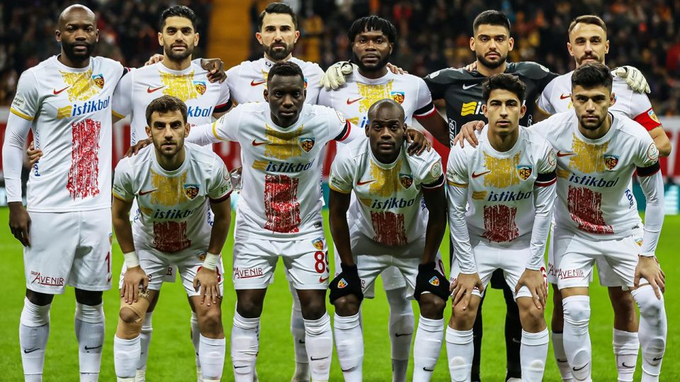 Kayserispor galibiyeti unuttu