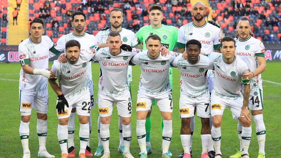 Konyaspor üç puanı unuttu