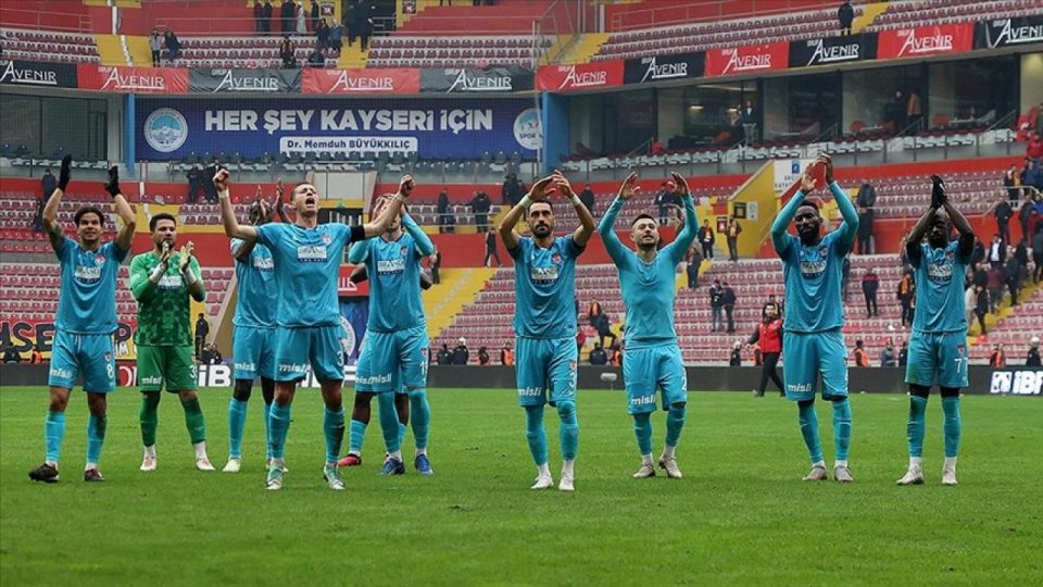 Sivasspor 4 takviye yapmayı planlıyor