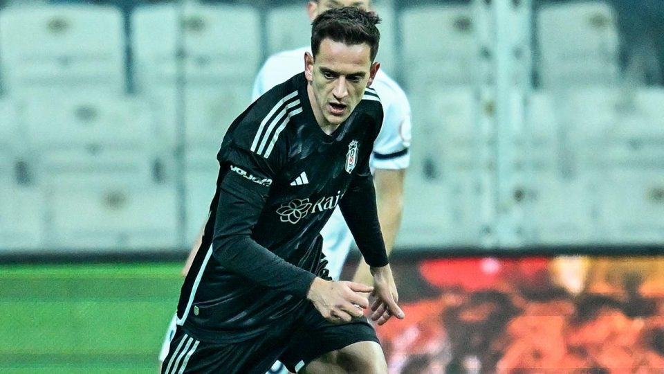 Beşiktaş’ta Amir Hadziahmetovic TFF’ye bildirilmedi