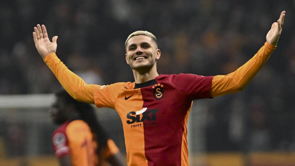 Icardi Galatasaray’ı sırtlıyor