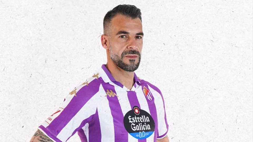 Real Valladolid 38 yaşındaki Alvaro Negredo’yu transfer etti